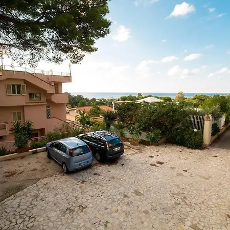 Sferracavallo - Garden Apartment